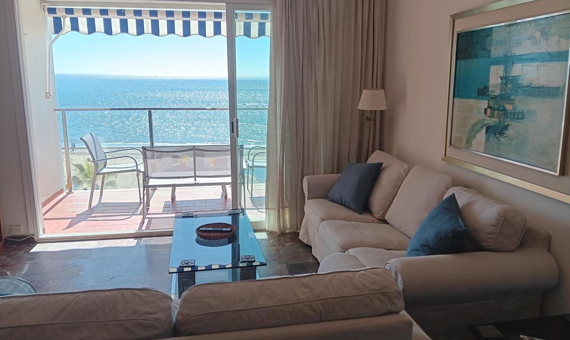 Alojamiento Iberia Playa Estepona Eksteriør billede
