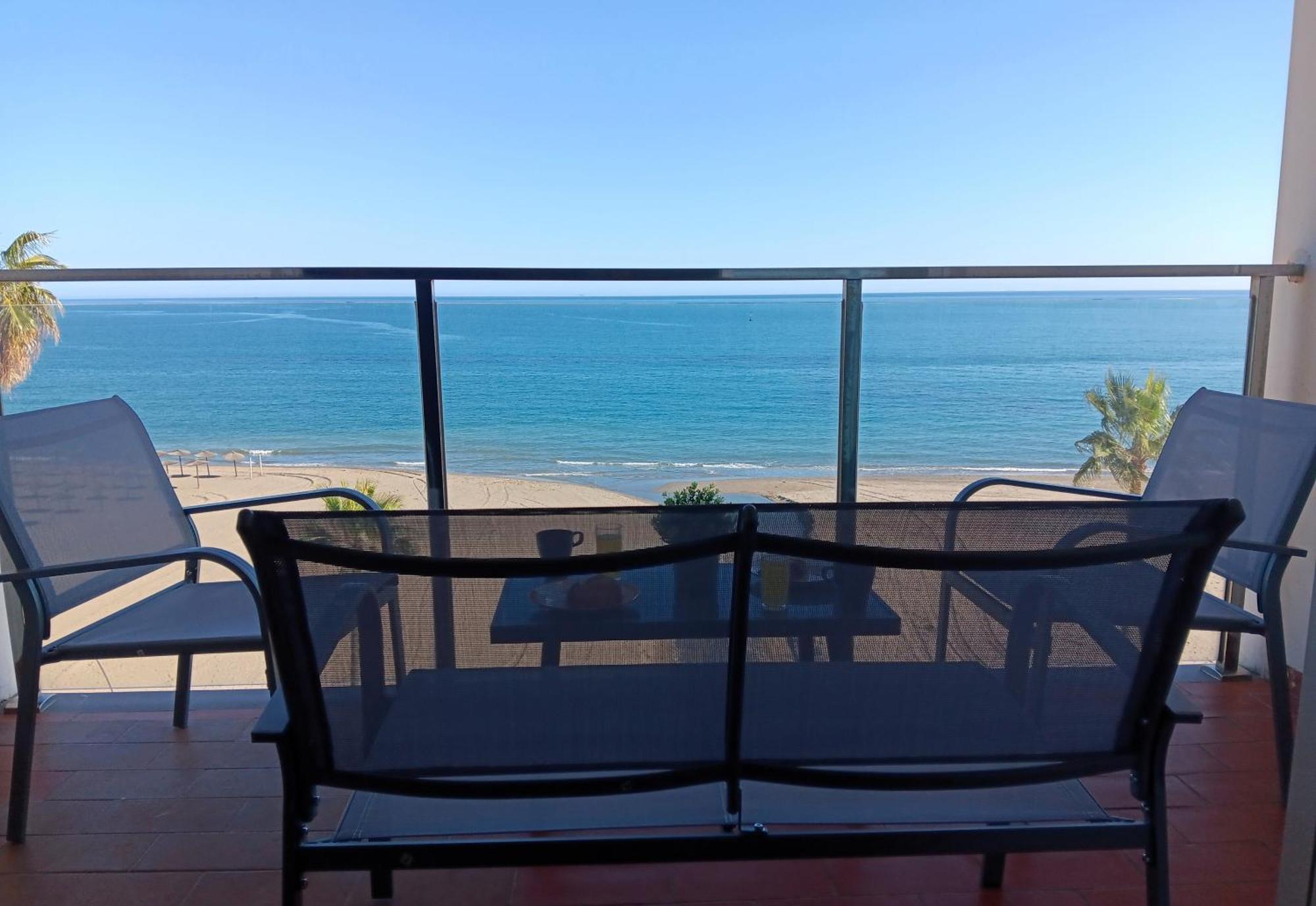 Alojamiento Iberia Playa Estepona Eksteriør billede
