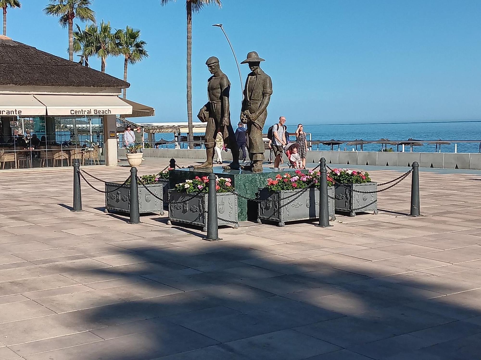 Alojamiento Iberia Playa Estepona Eksteriør billede
