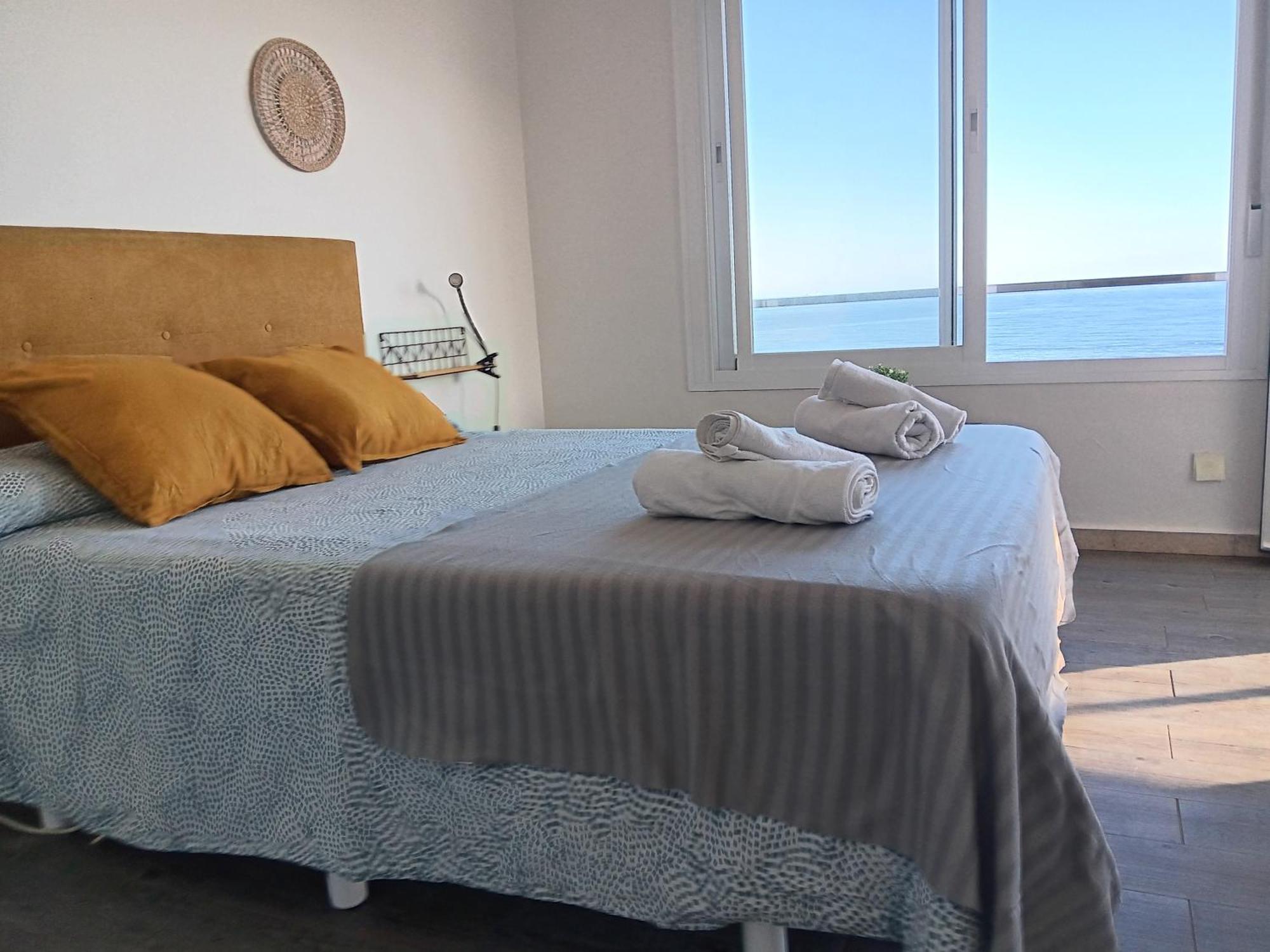 Alojamiento Iberia Playa Estepona Eksteriør billede